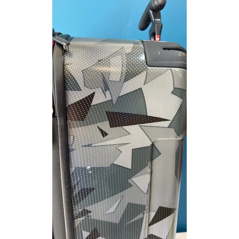 Traveler's Choice Maxporter II 31 Hardside Trunk Spinner Luggage Grey Camo